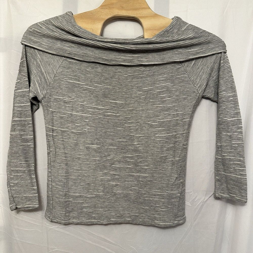 Anthropologie Dolan Left Coast Medium Gray Striped Off-Shoulder Top Long Sleeve‎